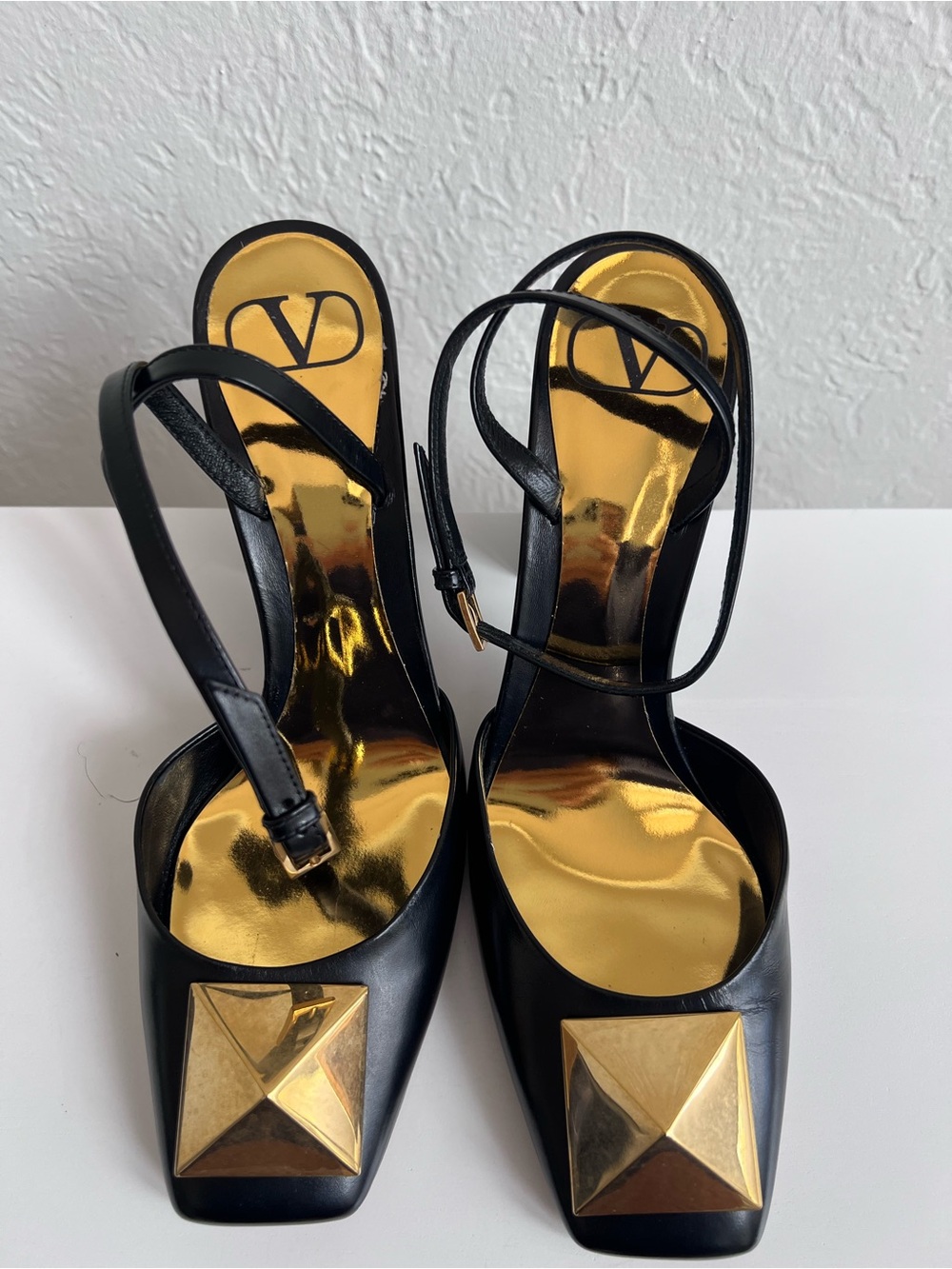 Valentino Garavani One Stud Black Patent Leather Slingback Pumps 37.5 US 7.5 - Picture 8 of 16